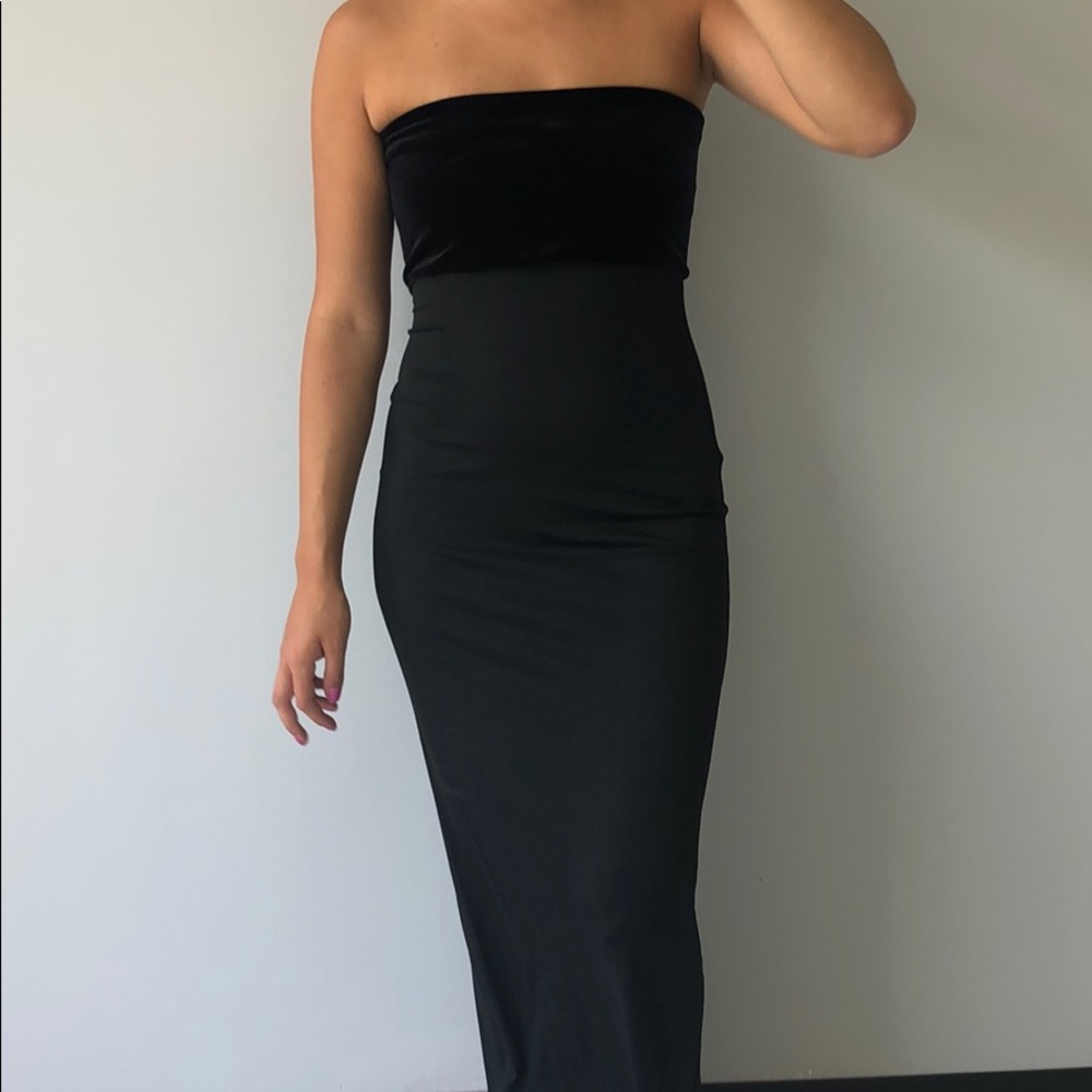 Maki dress velvet fold